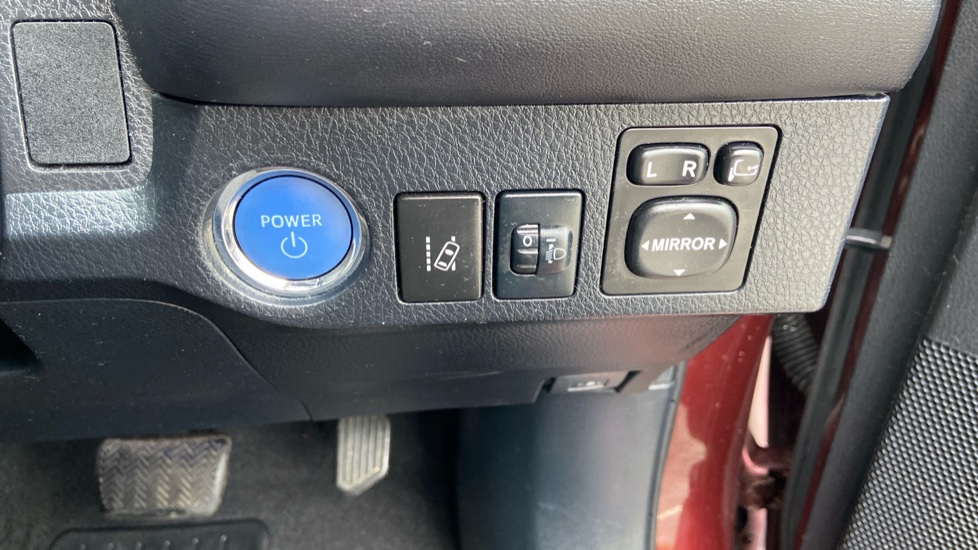 Toyota RAV4 2.5 VVT-i Hybrid Business Ed Plus TSS 5dr CVT 2WD Hybrid Estate - Image 29