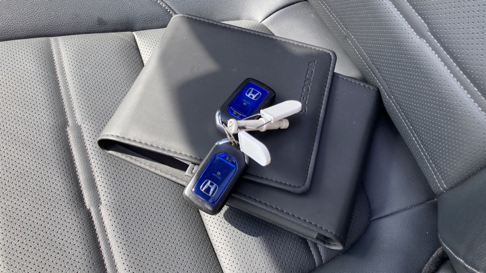 Honda CR-V 2.0 i-MMD Hybrid EX 5dr eCVT Hybrid Estate - Image 19