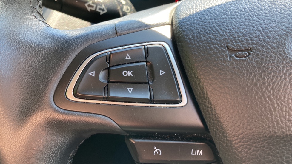 Ford Kuga 2.0 TDCi Titanium 5dr 2WD Diesel Estate - Image 35