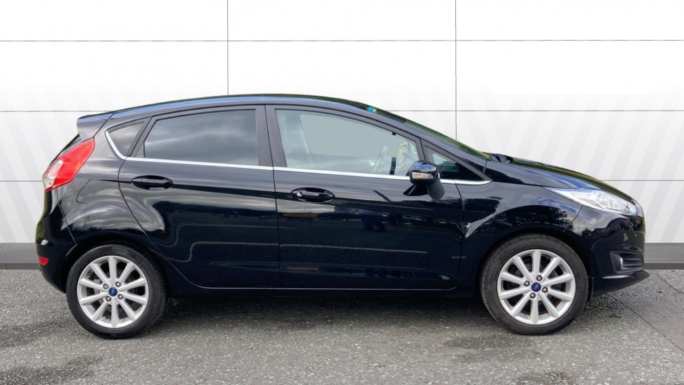Ford Fiesta 1.0 EcoBoost 125 Titanium 5dr Petrol Hatchback - Image 5