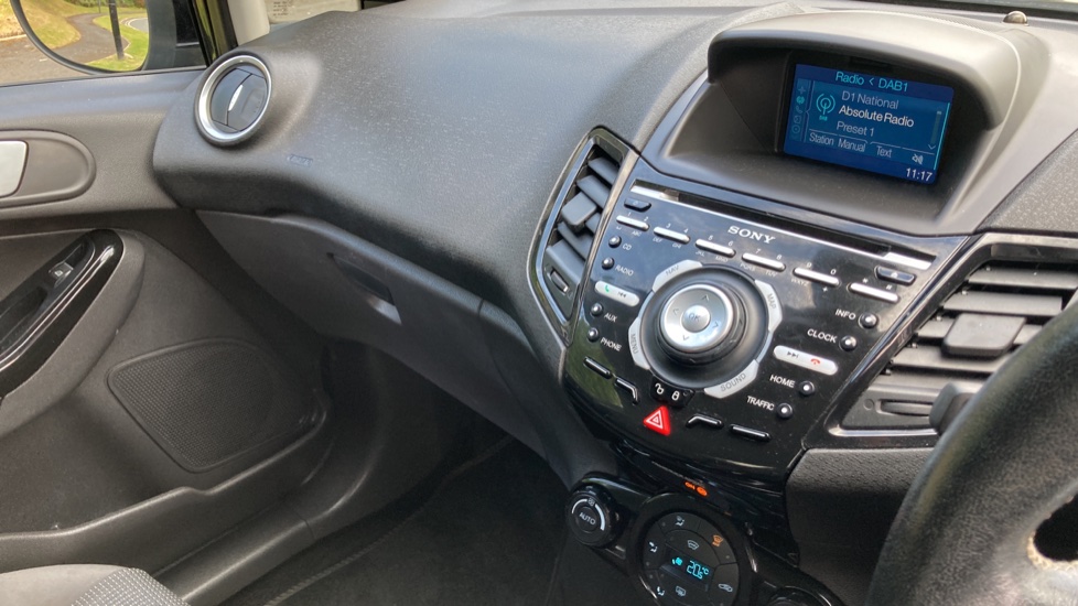 Ford Fiesta 1.0 EcoBoost 125 Titanium 5dr Petrol Hatchback - Image 14