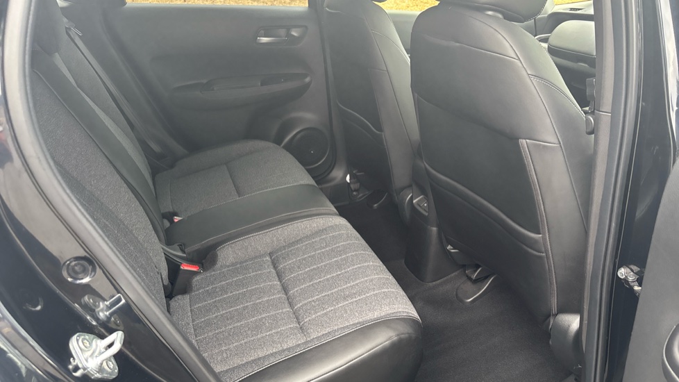 Honda Jazz 1.5 i-MMD Hybrid Advance 5dr eCVT Hybrid Hatchback - Image 36