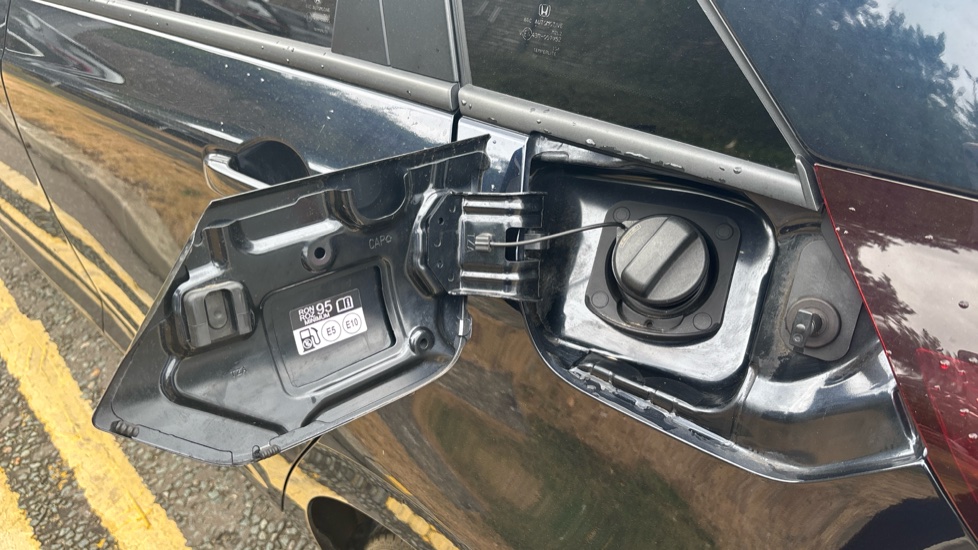 Honda Jazz 1.5 i-MMD Hybrid Advance 5dr eCVT Hybrid Hatchback - Image 41