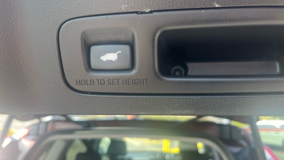 Honda CR-V 2.0 i-MMD Hybrid EX 5dr eCVT Hybrid Estate - Image 18