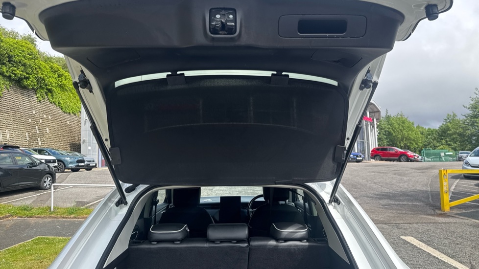 Honda E Ny1 150kW Elegance 69kWh 5dr Auto Electric Hatchback - Image 26