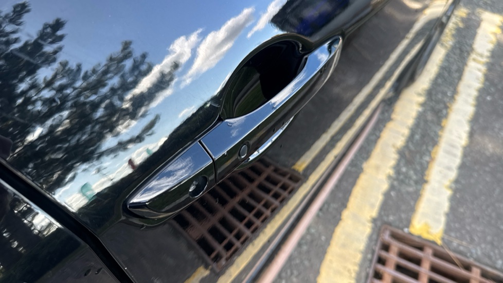 Honda Civic 1.0 VTEC Turbo 126 EX 5dr CVT Petrol Hatchback - Image 31