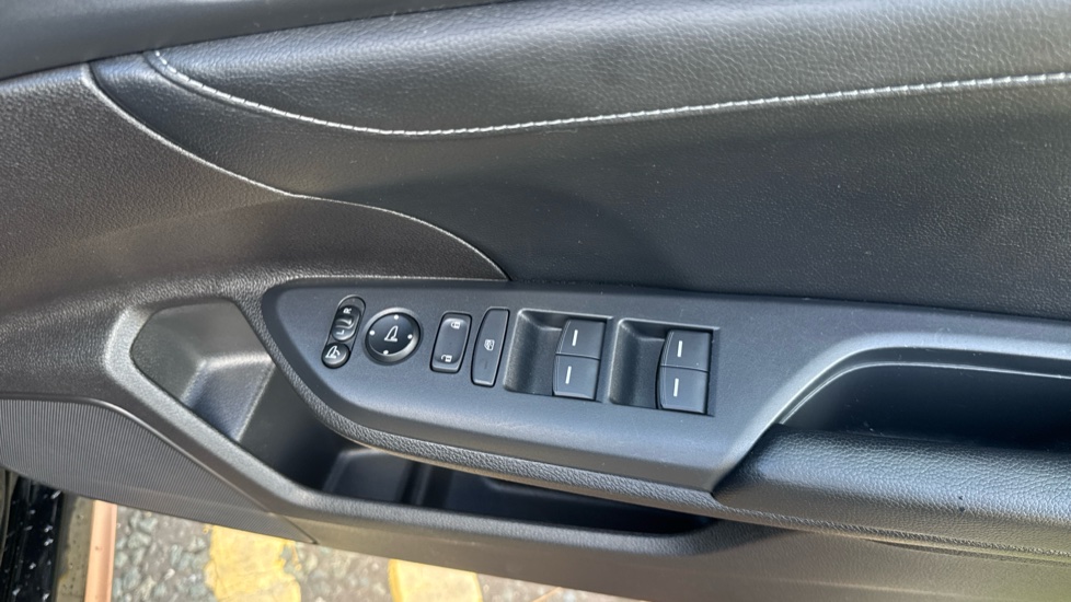 Honda Civic 1.0 VTEC Turbo 126 EX 5dr CVT Petrol Hatchback - Image 37