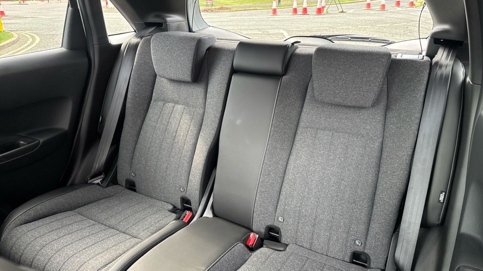 Honda Jazz 1.5 i-MMD Hybrid Advance 5dr eCVT Hybrid Hatchback - Image 8