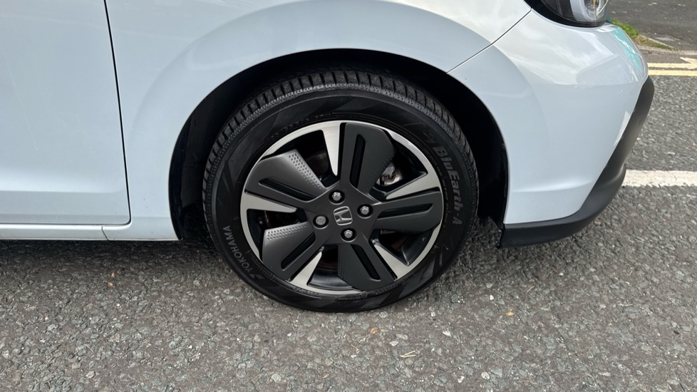 Honda Jazz 1.5 i-MMD Hybrid Advance 5dr eCVT Hybrid Hatchback - Image 16