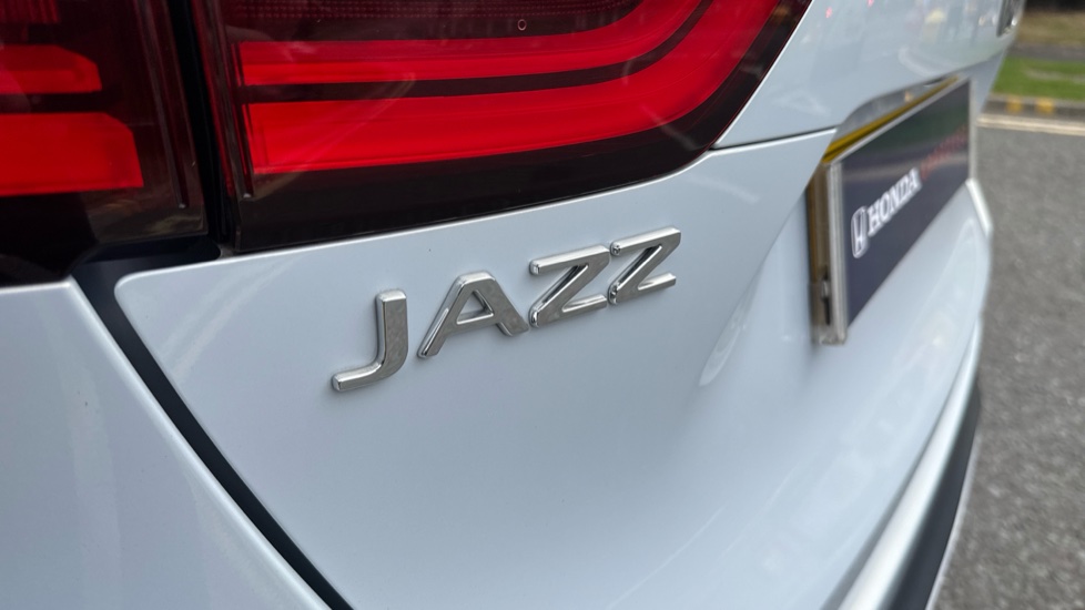 Honda Jazz 1.5 i-MMD Hybrid Advance 5dr eCVT Hybrid Hatchback - Image 25