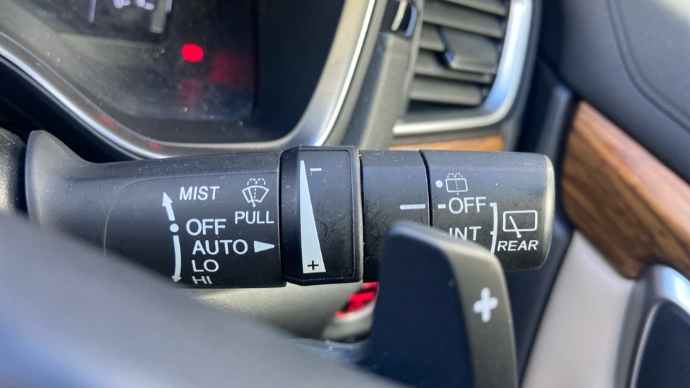 Honda CR-V 2.0 i-MMD Hybrid SR 5dr eCVT Hybrid Estate - Image 29