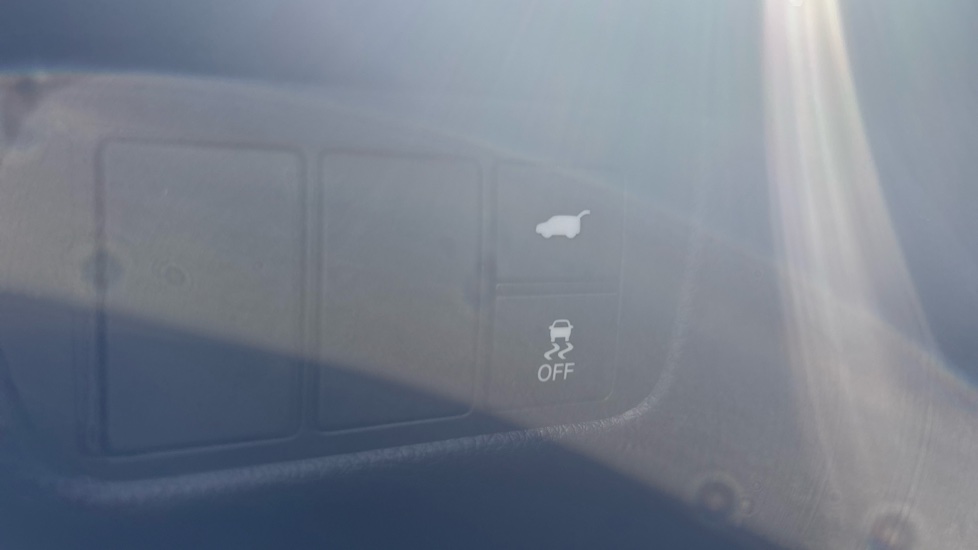 Honda CR-V 2.0 eHEV Advance 5dr eCVT Hybrid Estate - Image 13