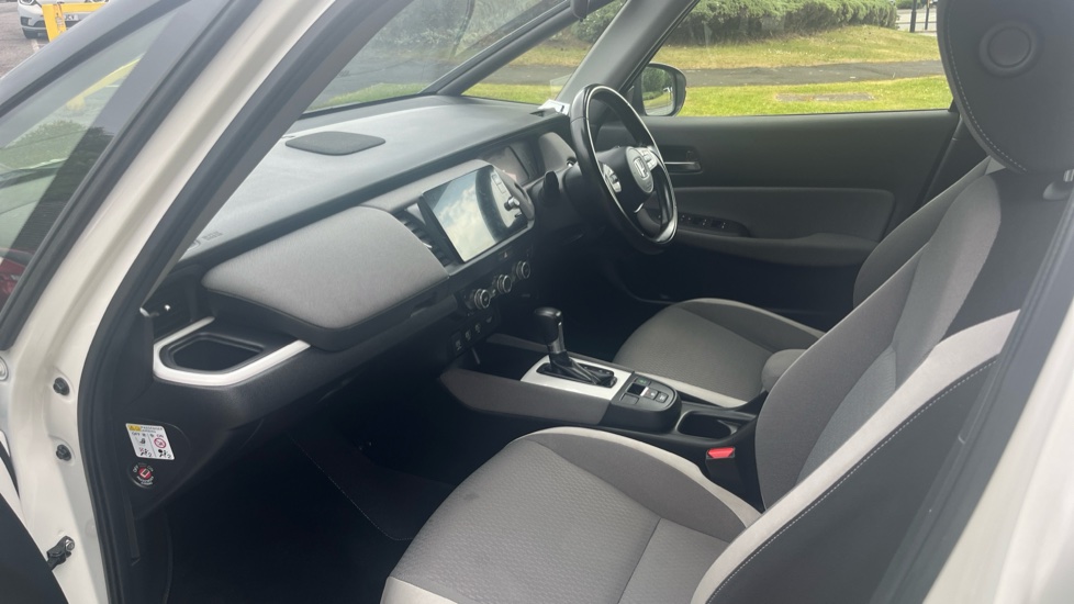 Honda Jazz 1.5 i-MMD Hybrid Crosstar EX 5dr eCVT Hybrid Hatchback - Image 19