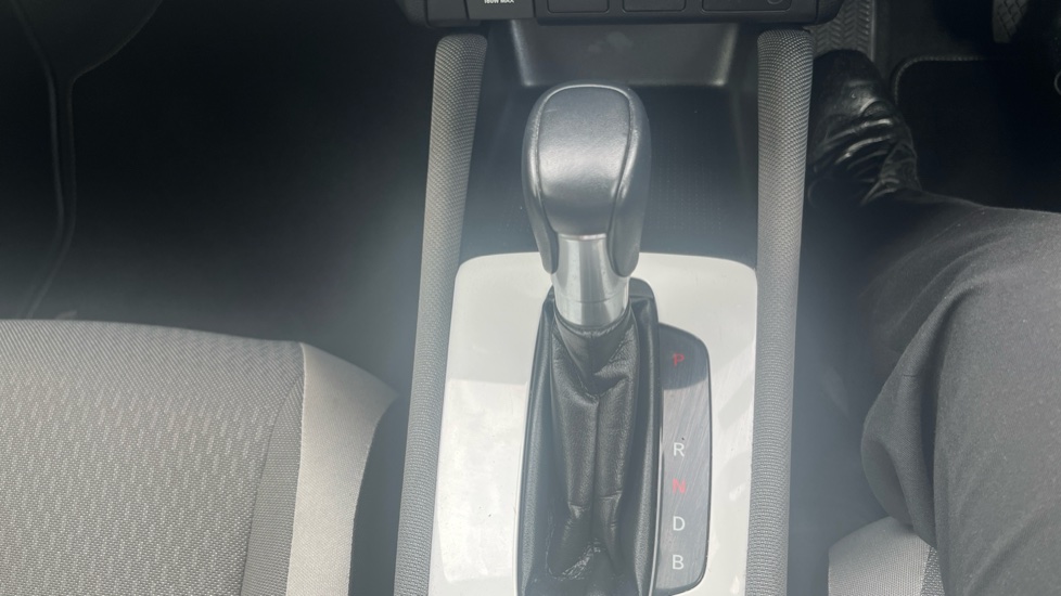 Honda Jazz 1.5 i-MMD Hybrid Crosstar EX 5dr eCVT Hybrid Hatchback - Image 31
