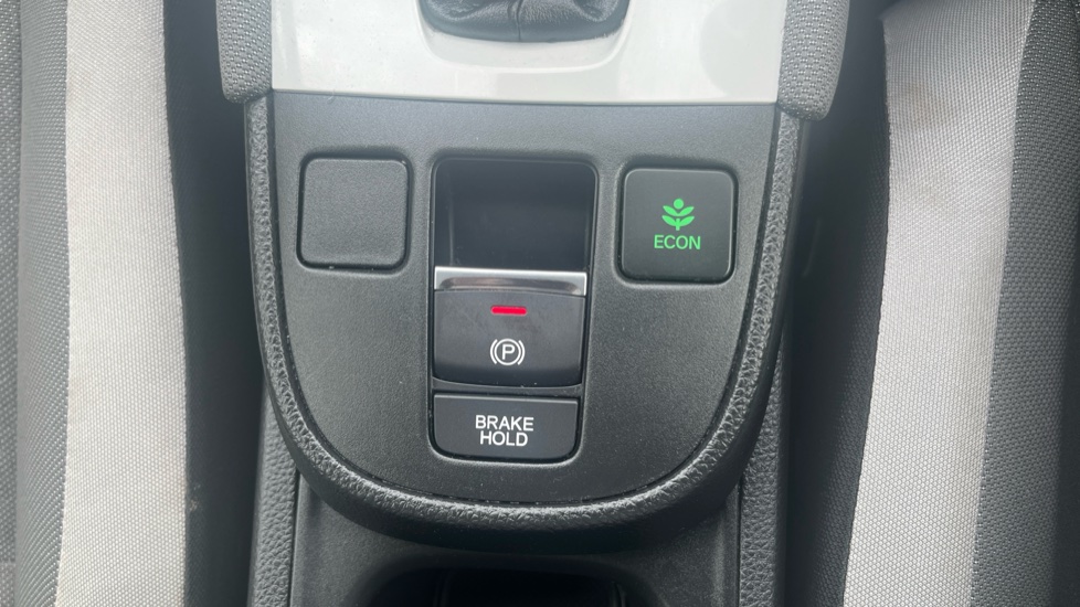 Honda Jazz 1.5 i-MMD Hybrid Crosstar EX 5dr eCVT Hybrid Hatchback - Image 32