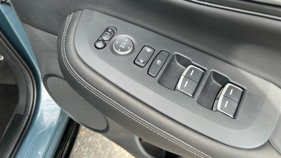 Honda Zr-V 2.0 eHEV Advance 5dr CVT Hybrid Estate - Image 16