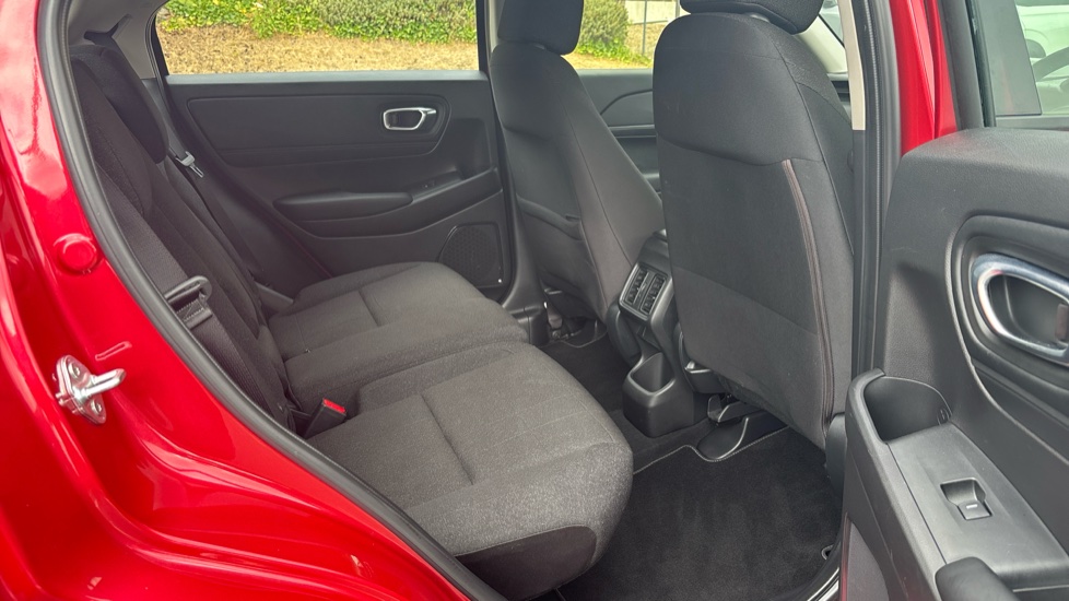 Honda HR-V 1.5 eHEV Elegance 5dr CVT Hybrid Hatchback - Image 23