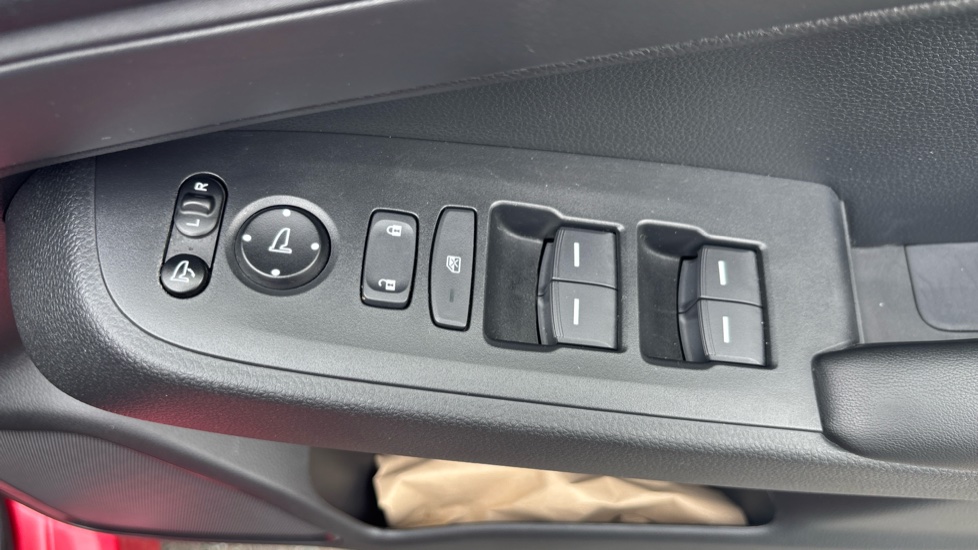 Honda HR-V 1.5 eHEV Elegance 5dr CVT Hybrid Hatchback - Image 25