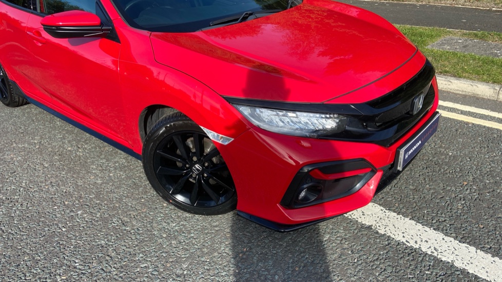 Honda Civic 1.5 VTEC Turbo Sport 5dr CVT Petrol Hatchback - Image 17