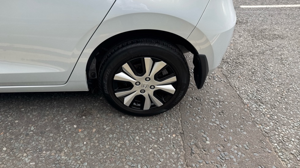 Honda Jazz 1.5 i-MMD Hybrid SR 5dr eCVT Hybrid Hatchback - Image 19