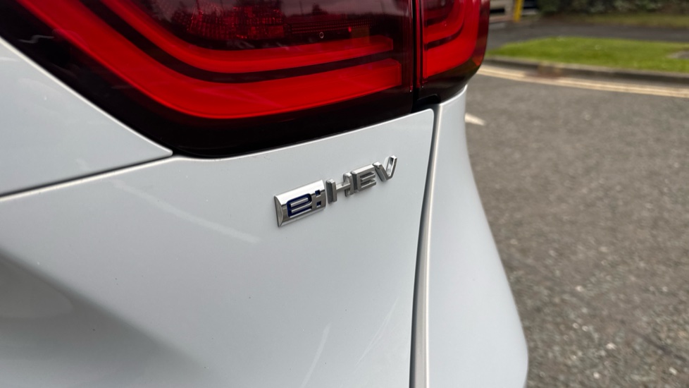 Honda Jazz 1.5 i-MMD Hybrid SR 5dr eCVT Hybrid Hatchback - Image 22