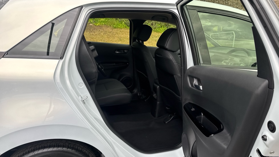 Honda Jazz 1.5 i-MMD Hybrid SR 5dr eCVT Hybrid Hatchback - Image 25