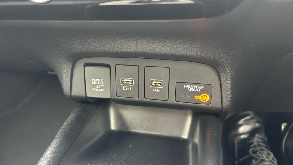 Honda Jazz 1.5 i-MMD Hybrid SR 5dr eCVT Hybrid Hatchback - Image 40