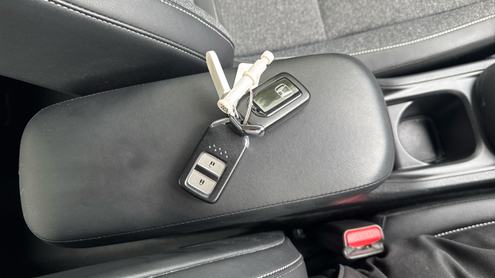 Honda Jazz 1.5 i-MMD Hybrid SR 5dr eCVT Hybrid Hatchback - Image 44