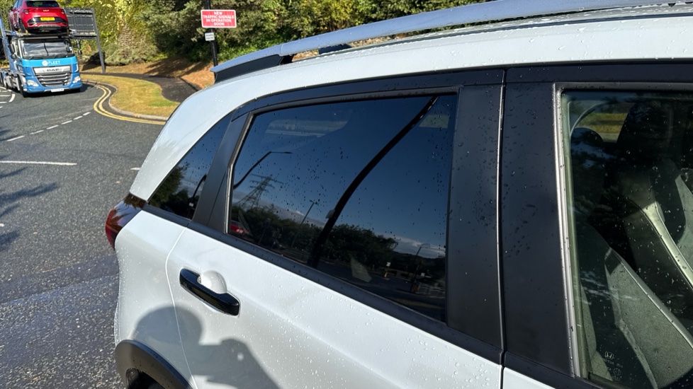 Honda Jazz 1.5 i-MMD Hybrid Crosstar Advance 5dr eCVT Hybrid Hatchback - Image 13