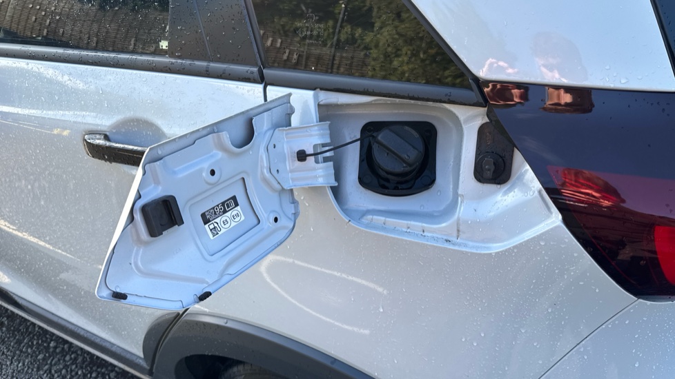 Honda Jazz 1.5 i-MMD Hybrid Crosstar Advance 5dr eCVT Hybrid Hatchback - Image 23