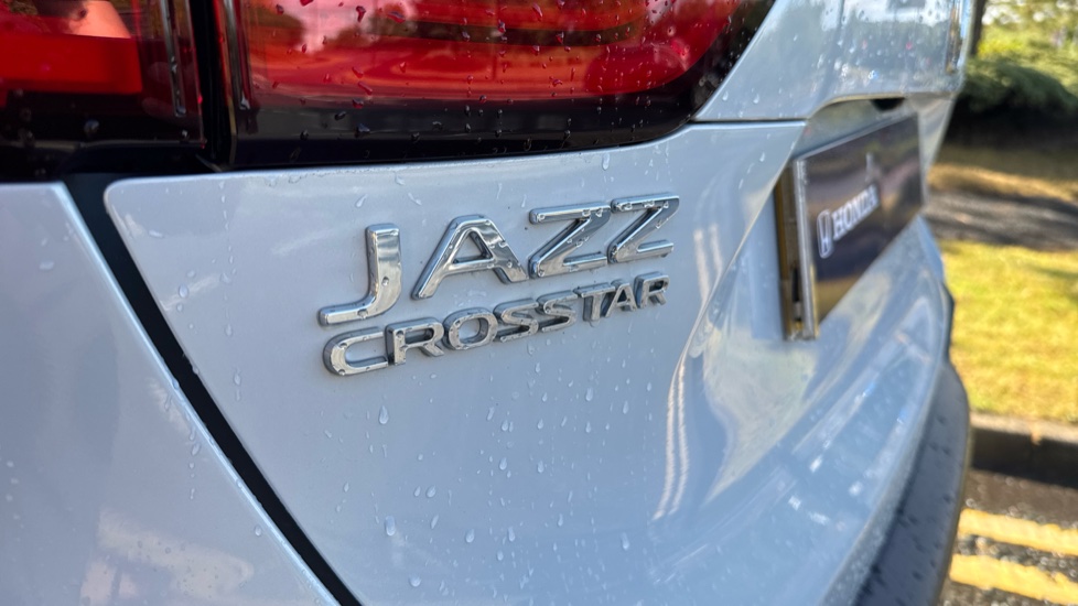 Honda Jazz 1.5 i-MMD Hybrid Crosstar Advance 5dr eCVT Hybrid Hatchback - Image 24