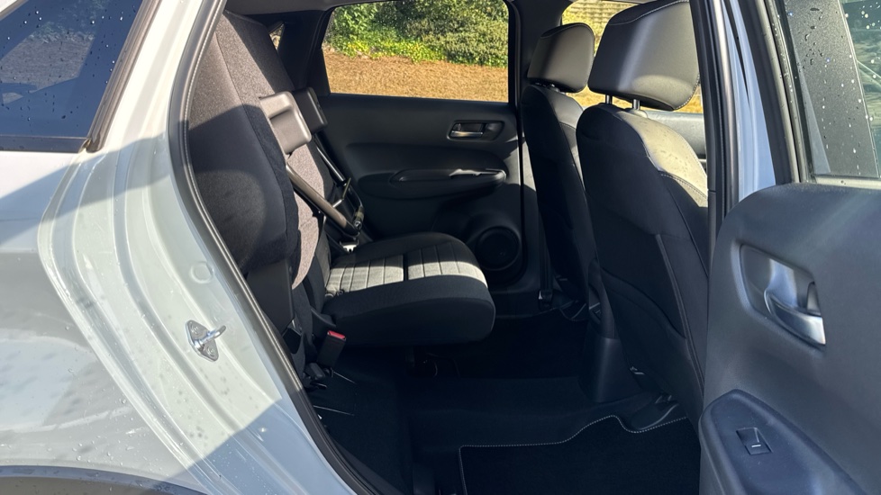 Honda Jazz 1.5 i-MMD Hybrid Crosstar Advance 5dr eCVT Hybrid Hatchback - Image 29