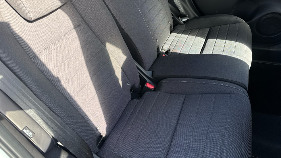 Honda Jazz 1.5 i-MMD Hybrid Crosstar Advance 5dr eCVT Hybrid Hatchback - Image 30