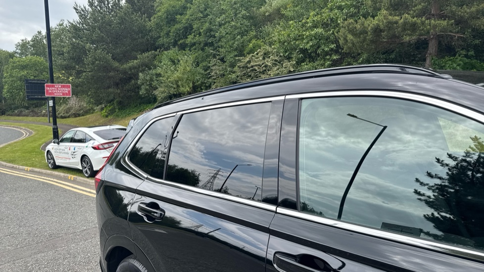 Honda CR-V 2.0 ePHEV Advance Tech 5dr eCVT Estate - Image 15
