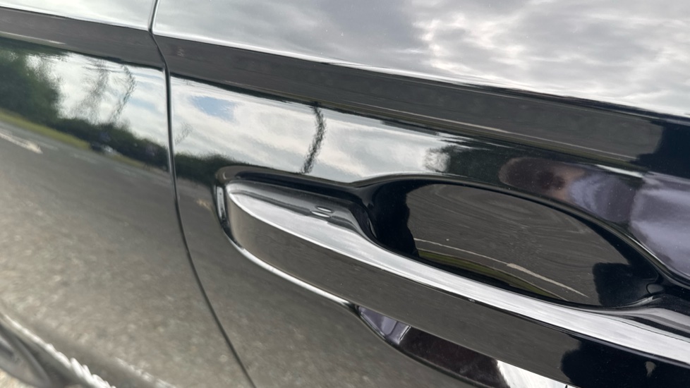 Honda CR-V 2.0 ePHEV Advance Tech 5dr eCVT Estate - Image 16