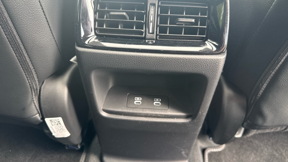 Honda CR-V 2.0 ePHEV Advance Tech 5dr eCVT Estate - Image 30