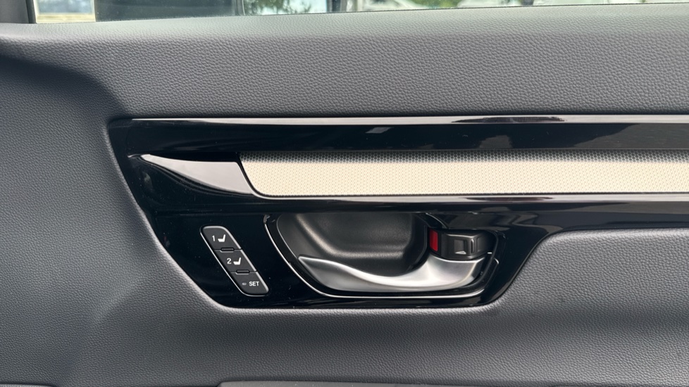 Honda CR-V 2.0 ePHEV Advance Tech 5dr eCVT Estate - Image 34