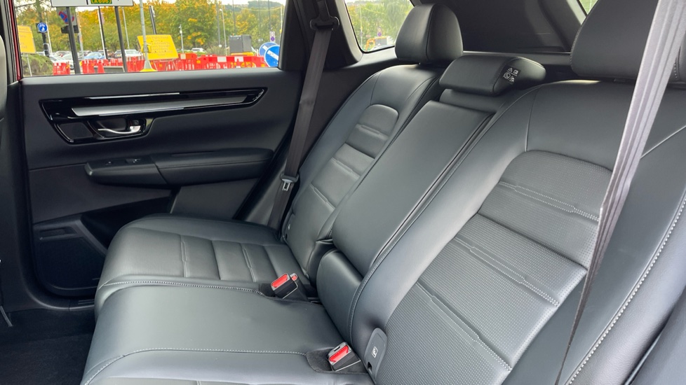 Honda CR-V 2.0 ePHEV Advance Tech 5dr eCVT Estate - Image 8