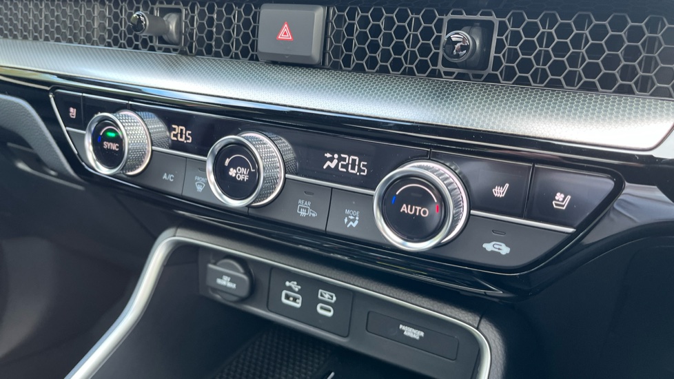 Honda CR-V 2.0 ePHEV Advance Tech 5dr eCVT Estate - Image 21