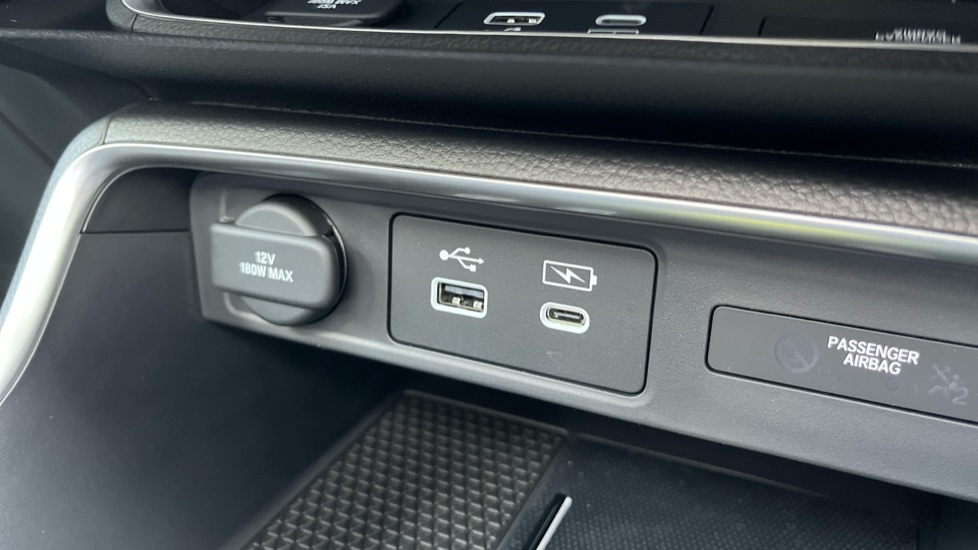 Honda CR-V 2.0 ePHEV Advance Tech 5dr eCVT Estate - Image 22