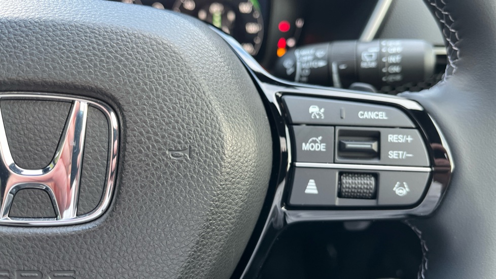 Honda CR-V 2.0 ePHEV Advance Tech 5dr eCVT Estate - Image 29