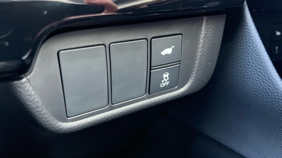 Honda CR-V 2.0 ePHEV Advance Tech 5dr eCVT Estate - Image 34