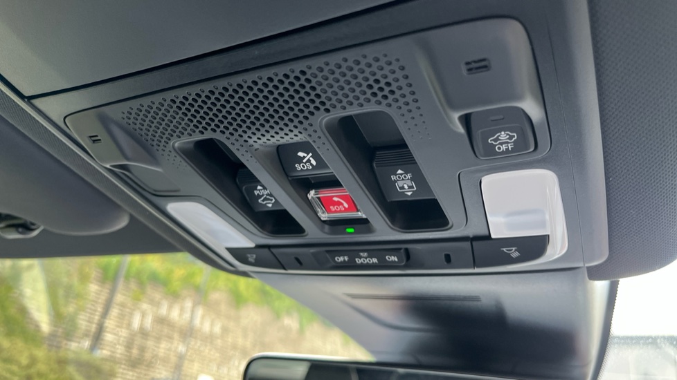 Honda CR-V 2.0 ePHEV Advance Tech 5dr eCVT Estate - Image 38