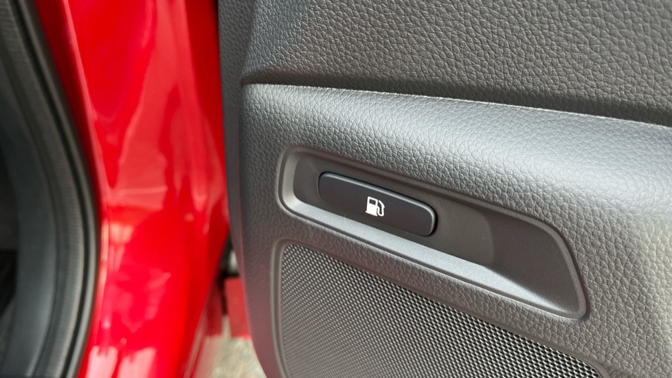 Honda CR-V 2.0 ePHEV Advance Tech 5dr eCVT Estate - Image 42