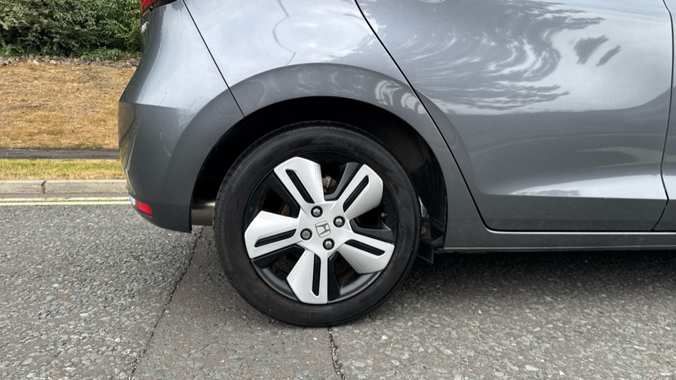 Honda Jazz 1.5 i-MMD Hybrid EX 5dr eCVT Hybrid Hatchback - Image 9