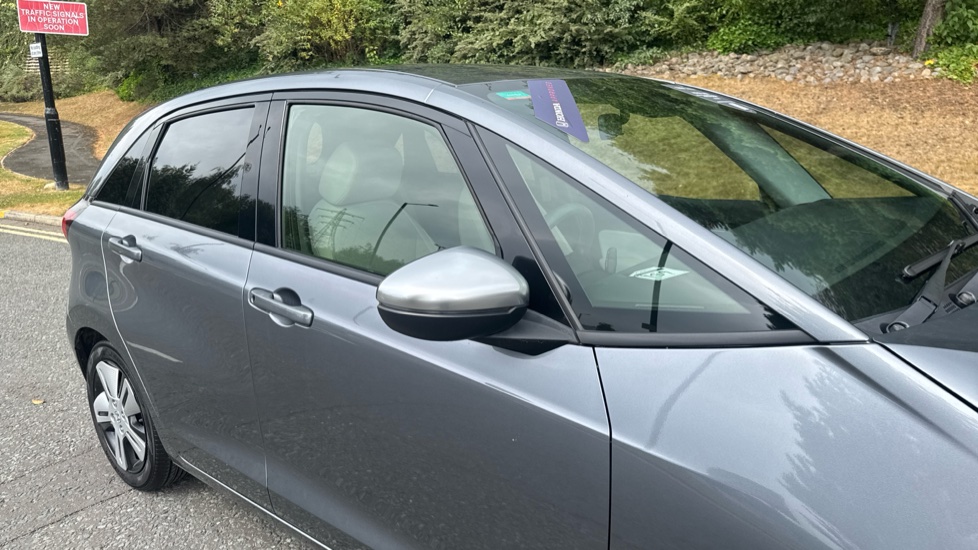 Honda Jazz 1.5 i-MMD Hybrid EX 5dr eCVT Hybrid Hatchback - Image 14