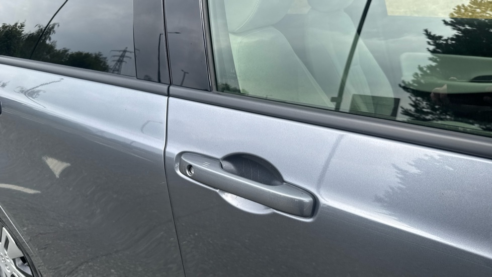 Honda Jazz 1.5 i-MMD Hybrid EX 5dr eCVT Hybrid Hatchback - Image 16