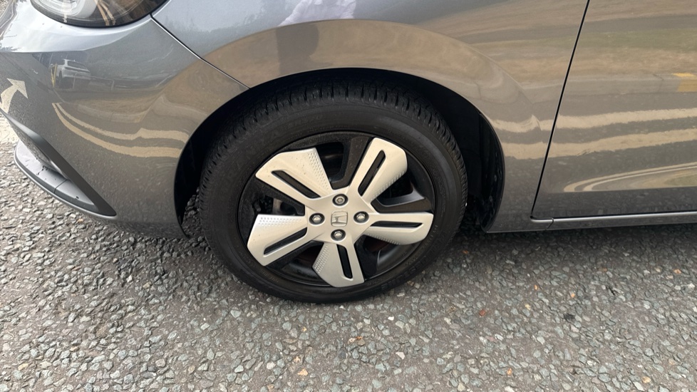 Honda Jazz 1.5 i-MMD Hybrid EX 5dr eCVT Hybrid Hatchback - Image 20