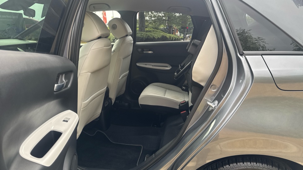 Honda Jazz 1.5 i-MMD Hybrid EX 5dr eCVT Hybrid Hatchback - Image 25