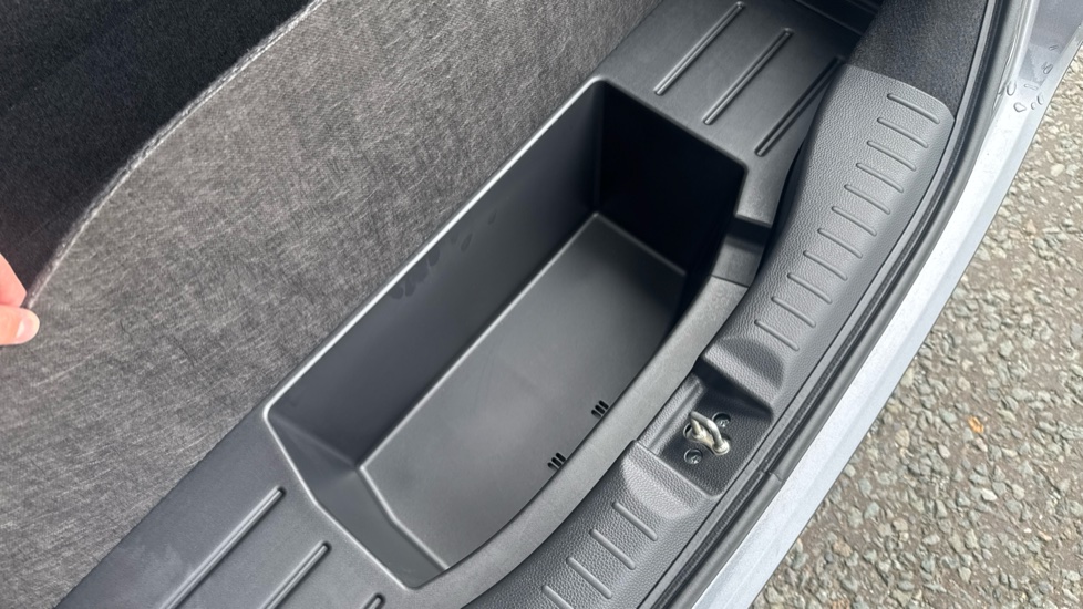 Honda Jazz 1.5 i-MMD Hybrid EX 5dr eCVT Hybrid Hatchback - Image 28
